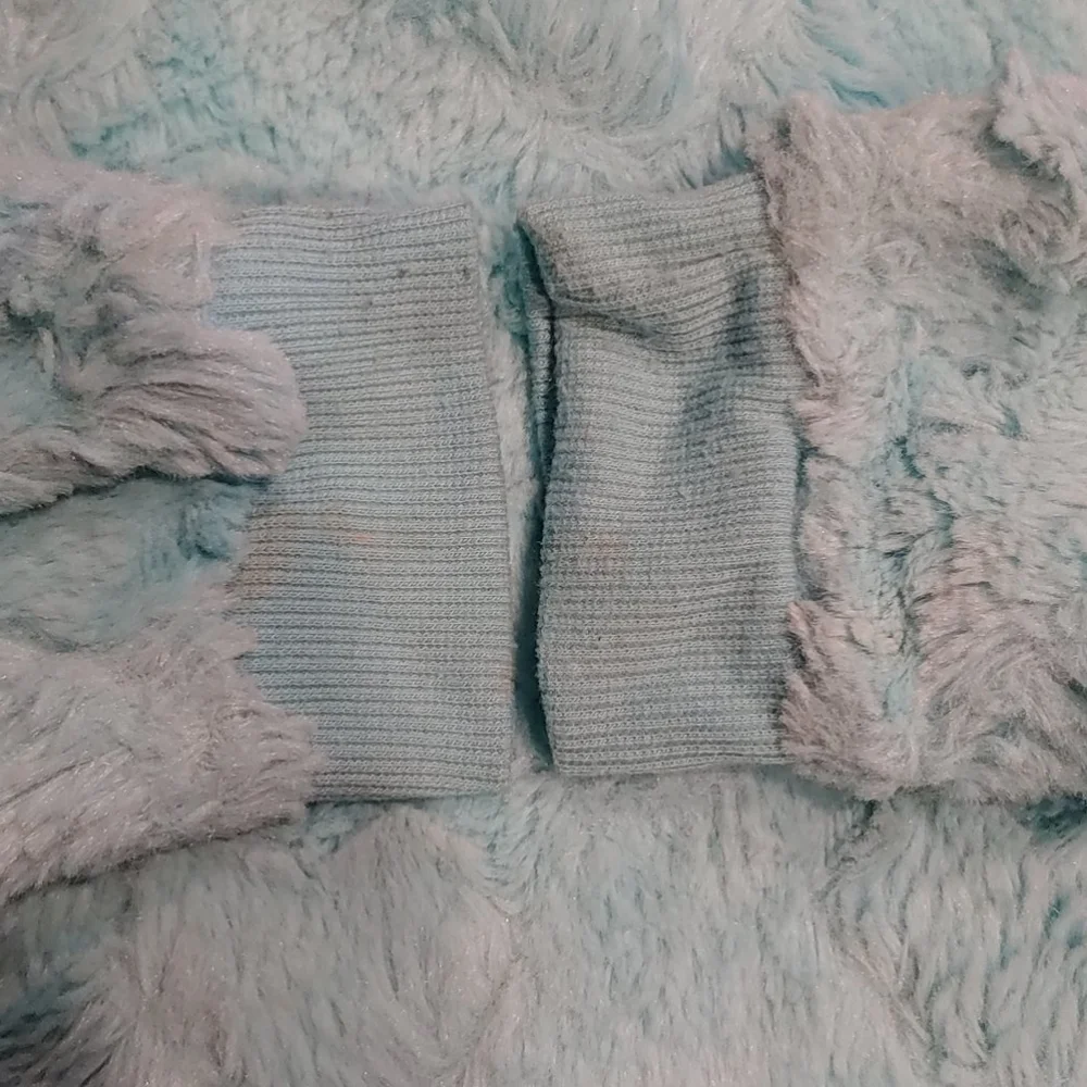 The Childrens Place pilling sleeves